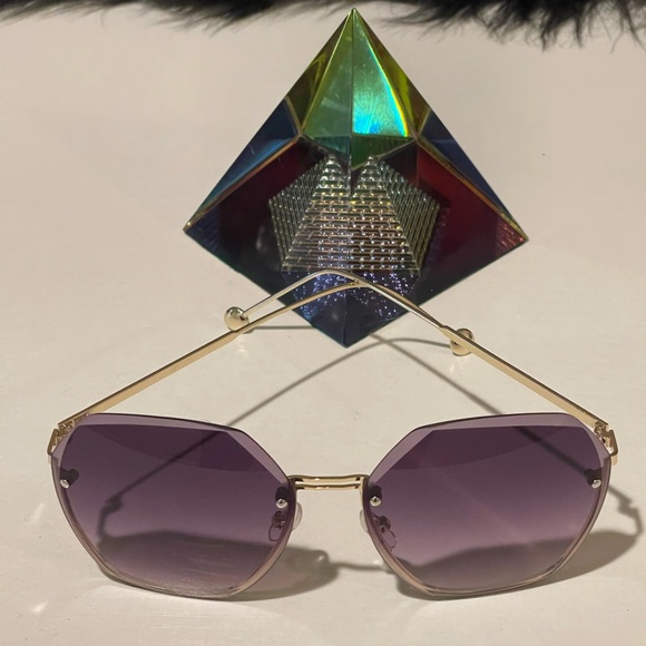 New Metal Frame Women Oversized Fashion Sunglasses - Picture 2 of 3